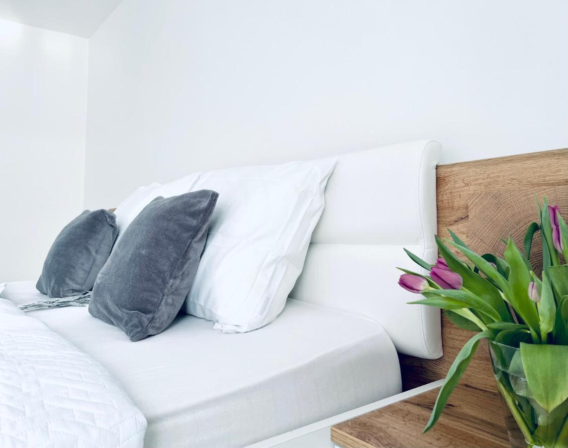 Luxe Apartments Ljutomer Ngoại thất bức ảnh