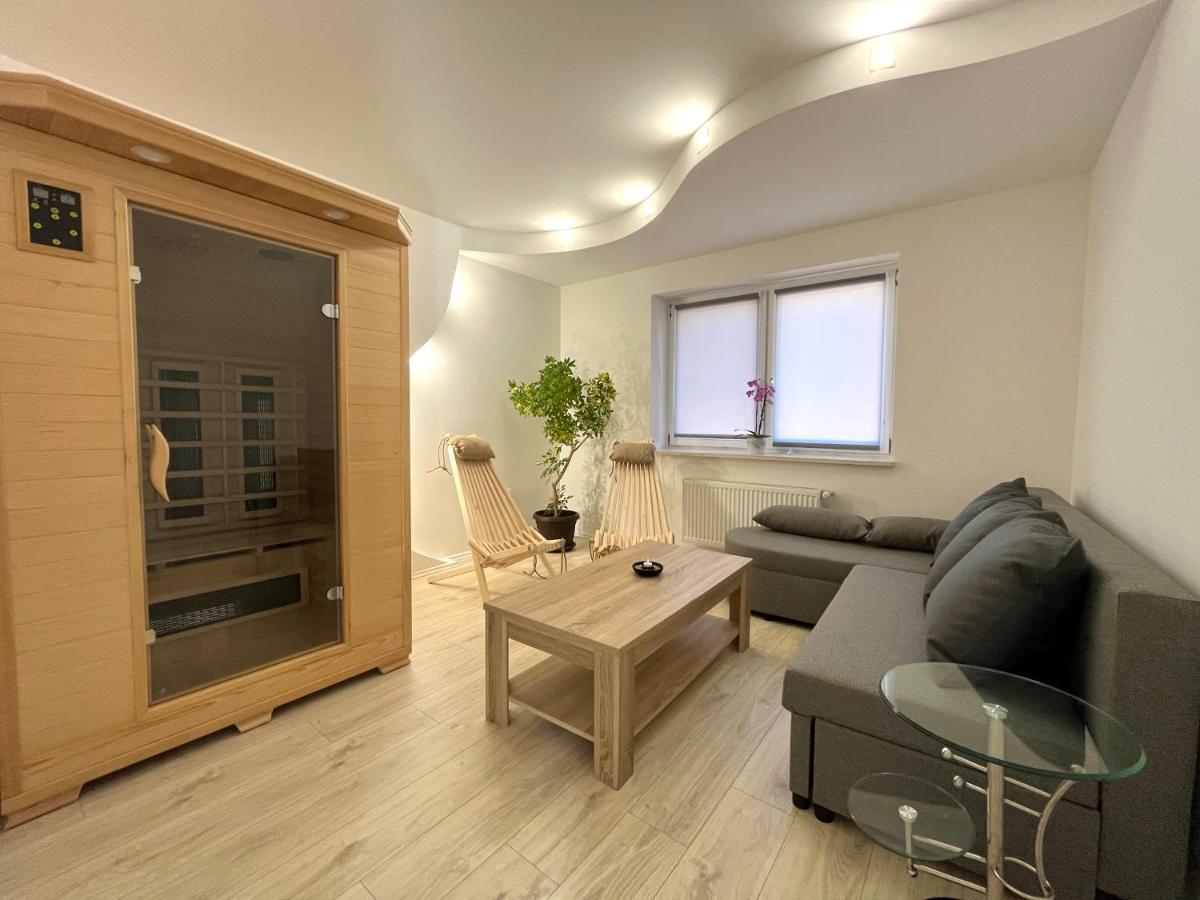 Luxe Apartments Ljutomer Ngoại thất bức ảnh